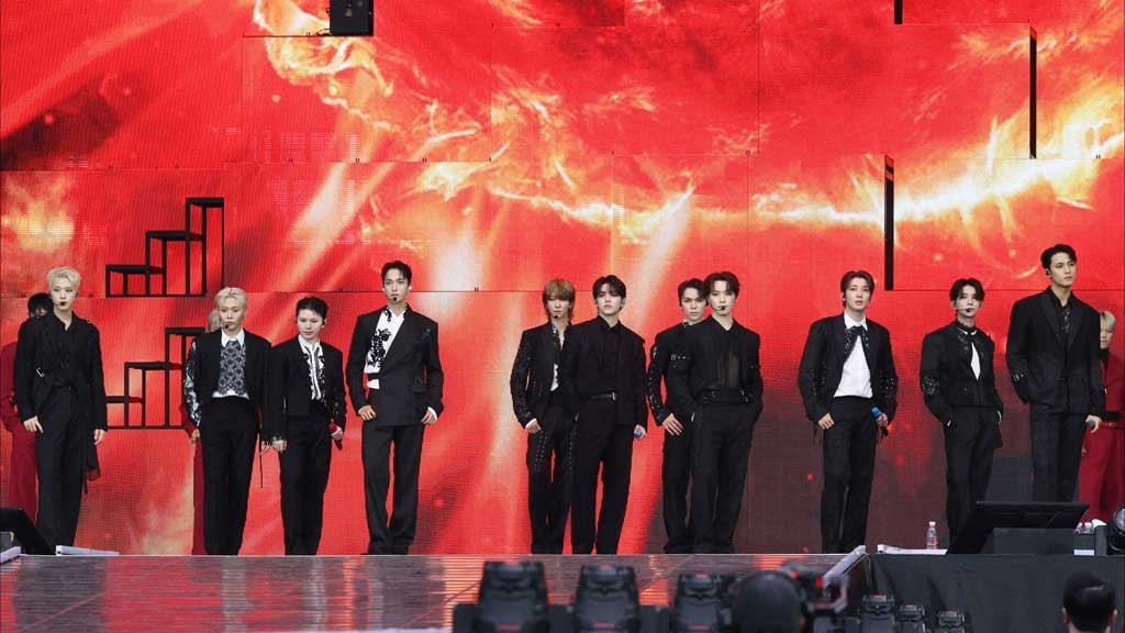 কে-পপ ব্যান্ড সেভেন্টিনের নতুন অ্যালবাম আসছে মে-তে