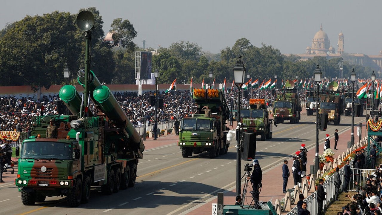 নিউ ইয়র্ক টাইমস বিশ্লেষণ: পাকিস্তানের সাথে যুদ্ধ নিয়ে ভারত কেন সতর্ক?