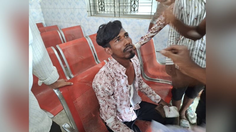 সাভারে চলন্ত বাসে আবারও ছিনতাই, আতঙ্কে যাত্রীরা