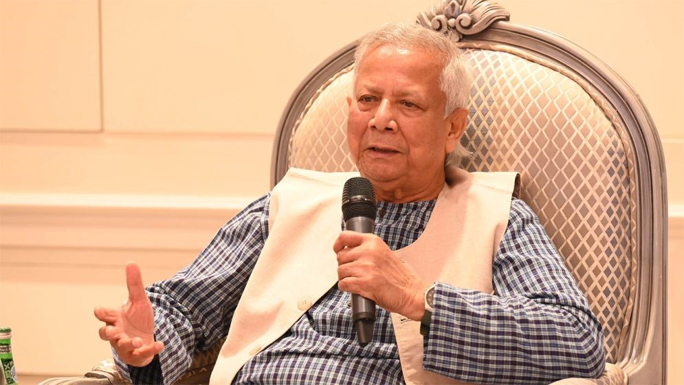 প্রবাসীদের বিমানবন্দরে ভিআইপি মর্যাদা দেওয়া হবে: প্রধান উপদেষ্টা ড. ইউনূস