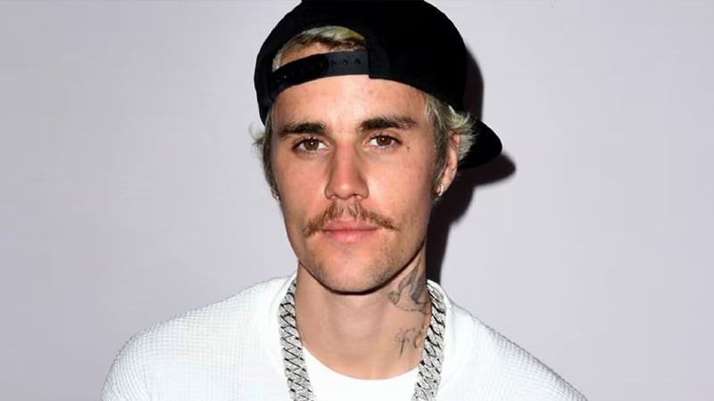 নতুন অ্যালবাম নিয়ে  ফিরছেন জাস্টিন বিবার