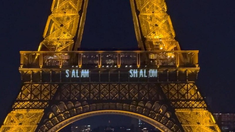 আইফেল টাওয়ারে গাজার জন্য ‘শান্তির বার্তা’