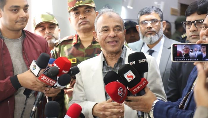 ই-পাসপোর্টের কাজ দ্রুত সম্পন্ন করা হবে : স্বরাষ্ট্র উপদেষ্টা