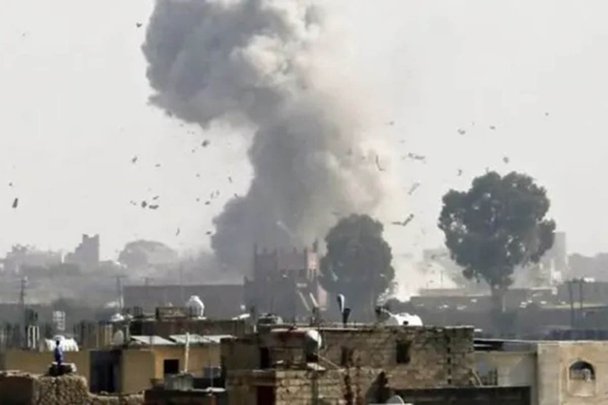 ইয়েমেনে সৌদি আরবের হামলা, আহত ১