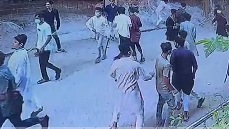 ৫ কোটি টাকা চাঁদা’ না পেয়ে পল্লবীতে আবাসন প্রতিষ্ঠানে সন্ত্রাসী হামলা, গুলিবর্ষণ