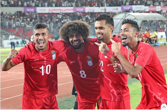 ‘বিস্মিত’ সিঙ্গাপুর কোচ, সমীহ করছেন হামজার বাংলাদেশকে