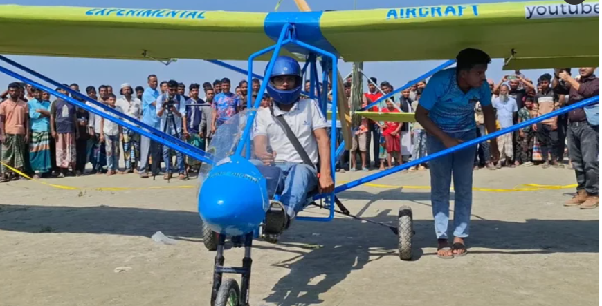 কৃষকের ছেলের তৈরি বিমান উড়লো আকাশে