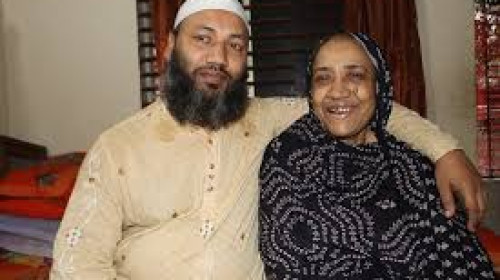 গৃহকর্মী মাকে আদালতের নির্দেশে পাঁচ বছর পর উদ্ধার করলেন ছেলে