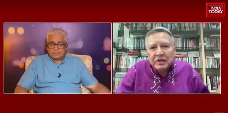 দেশে সাংবাদিকতা সর্বগ্রাসী আতঙ্কের মধ্য দিয়ে যাচ্ছে: মাহফুজ আনাম