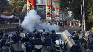 জলকামান ও টিয়ার গ্যাস নিক্ষেপ, সংঘর্ষে জাবেরসহ অর্ধশতাধিক হাসপাতালে