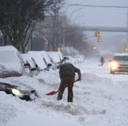 যুক্তরাষ্ট্রে ১৫ রাজ্যে জরুরি অবস্থা, তাপমাত্রা শূন্যের অনেক নিচে
