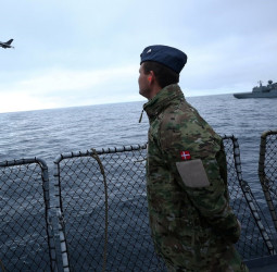 ‘আগে গুলি, পরে কথা’ ট্রাম্পকে কড়া বার্তা ডেনমার্কের
