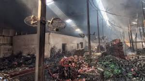 কলকাতার মোমো কারখানায় অগ্নিকাণ্ডে নিহত ৮