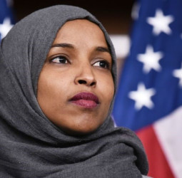যুক্তরাষ্ট্রে হামলার শিকার কংগ্রেস সদস্য ইলহান ওমর