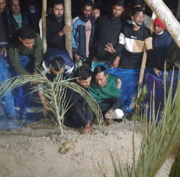 স্ত্রী-সন্তানের মৃত্যুর পাঁচ দিন পর কারাগার থেকে মুক্ত সাদ্দাম