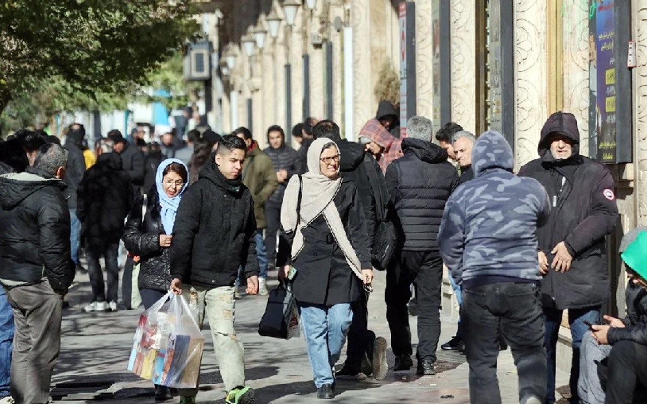 চরম অর্থনৈতিক সংকটে ইরান, এক কেজি মাংসের দাম ছুঁয়েছে এক কোটি রিয়াল