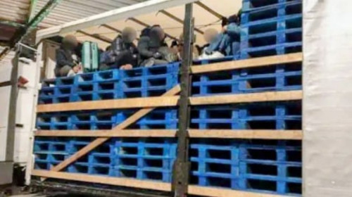 লন্ডন থেকে লরিতে ফ্রান্সে পাচারের চেষ্টা: ২৩ বাংলাদেশি উদ্ধার