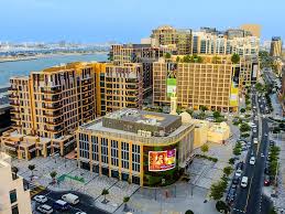 দুবাইতে নির্মিত হবে বিশ্বের প্রথম স্বর্ণের রাস্তা