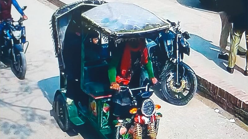 মুগদা থেকে অপহৃত শিশু হিসান গাইবান্ধা থেকে উদ্ধার