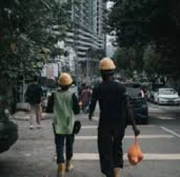 মালয়েশিয়ায় সবচেয়ে বেশি শোষণের শিকার বাংলাদেশি শ্রমিকরা: ব্লুমবার্গ প্রতিবেদন