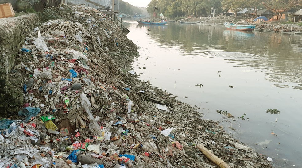 সোনার ডিমপাড়া হাঁস কালাইয়া খালে নাব্য সংকট