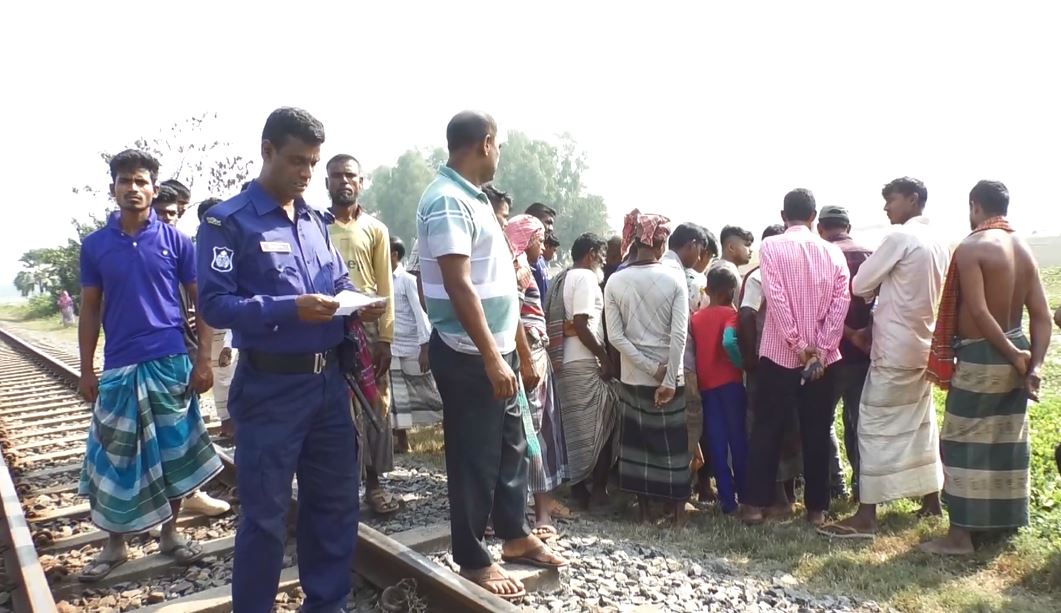 সিরাজগঞ্জে রেললাইনের পাশ থেকে শিক্ষার্থীর মরদেহ উদ্ধার