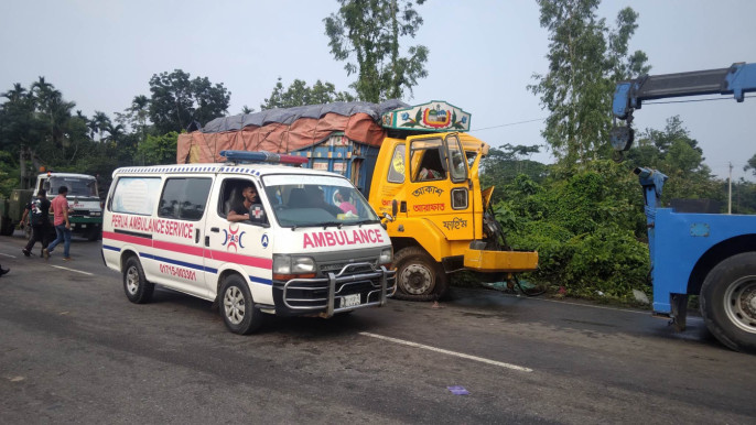 সিলেটে ট্রাক-পিকআপ ভ্যান সংঘর্ষে ১৪ জনের মৃত্যু