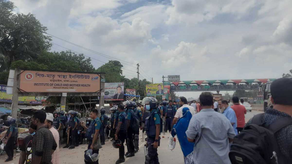 মাতুয়াইলে যান চলাচল স্বাভাবিক: পরিস্থিতি পুলিশের নিয়ন্ত্রণে