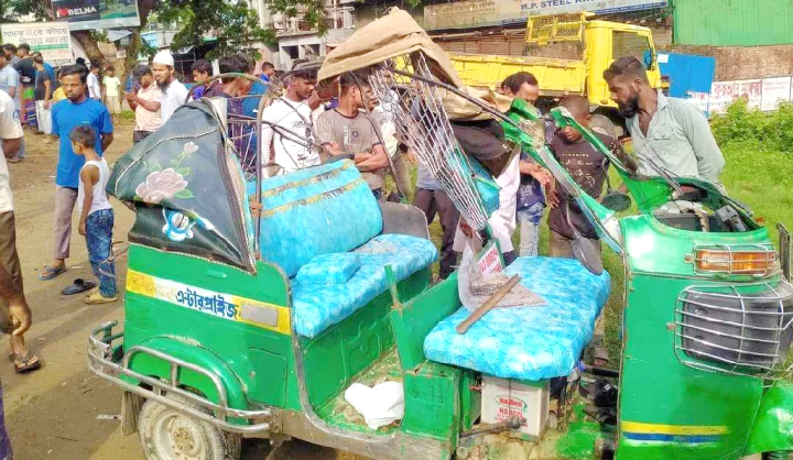 রাজধানীতে অটোরিকশা-ট্রাক সংঘর্ষে নিহত এক